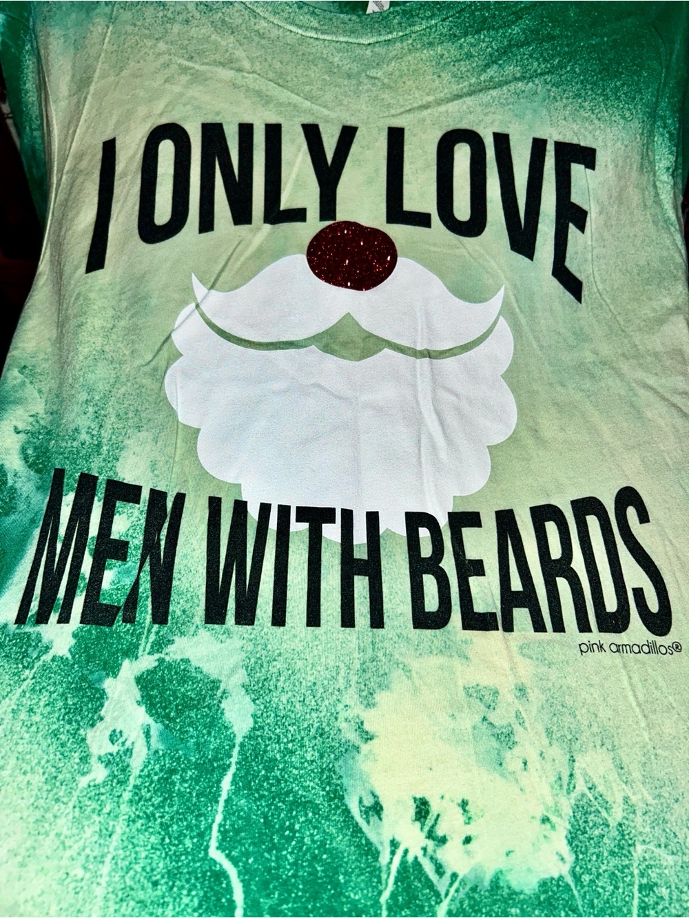 I Only Love Men With Beards Christmas Graphic Tee - Green Tie Dye XL | EUC